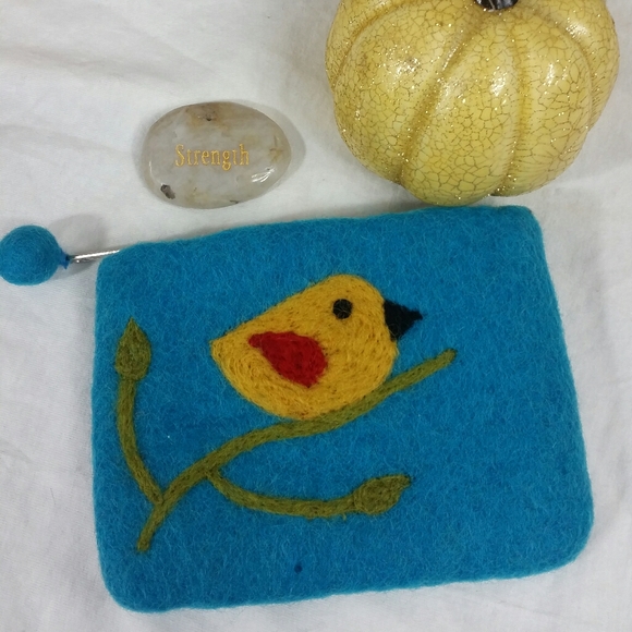 Vintage Handbags - vintage coin bag 100% Wool yellow bird Clean euc